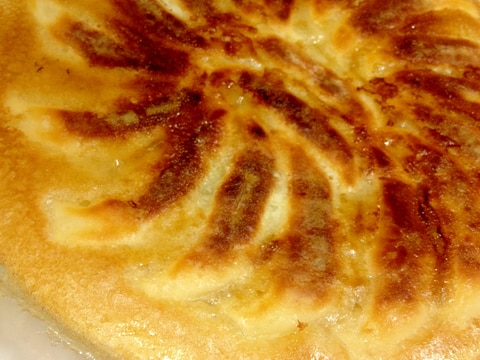 市販の生餃子をパリパリの羽根つき餃子に焼く方法 レシピ 作り方 By 青色カエル 楽天レシピ 市販の生餃子をパリパリの羽根つき餃子に焼く方法 レシピ 作り方 By 青色カエル 楽天レシピ